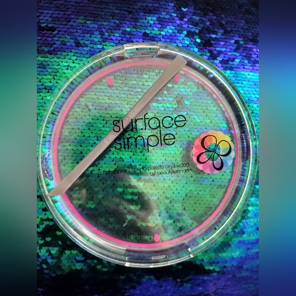 beautyblender Other - Beauty blender surface simple transparent makeup mixing palette with wand